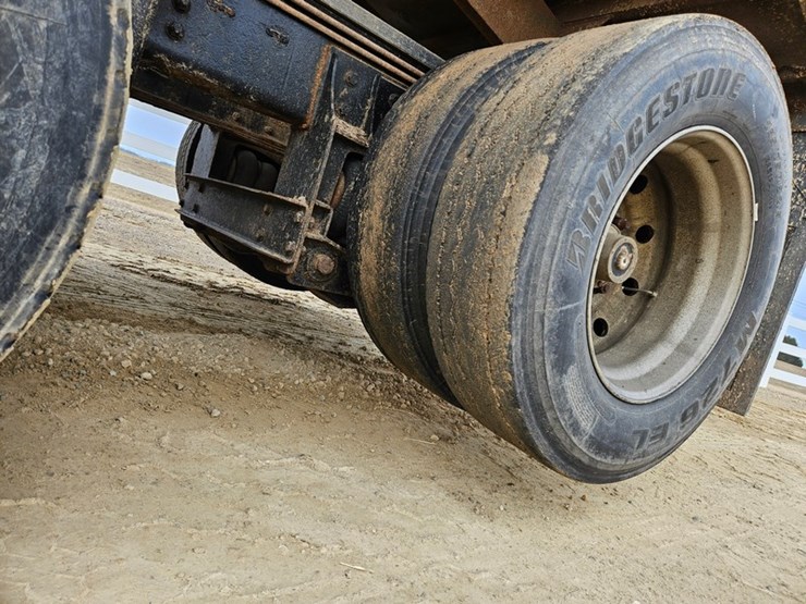 2000-caterpillar-c13-image-39