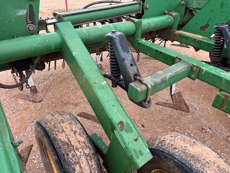 2000-john-deere-680-image-9