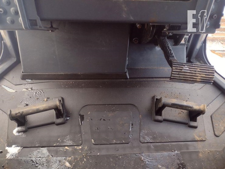 2022-deere-700l-lgp-image-8