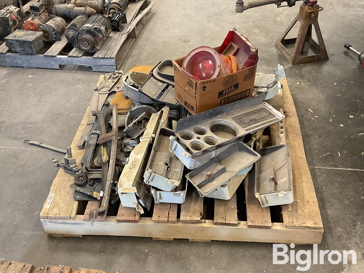 chevrolet-&-dodge-pickup-parts-image-8