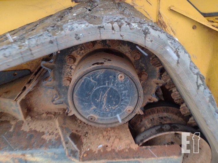 2021-deere-331g-image-20