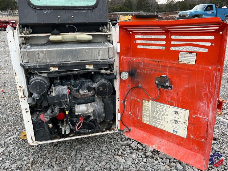 2017-bobcat-s70-image-23