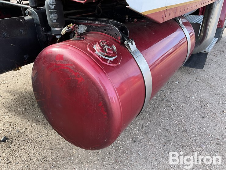 2006-peterbilt-379-image-10