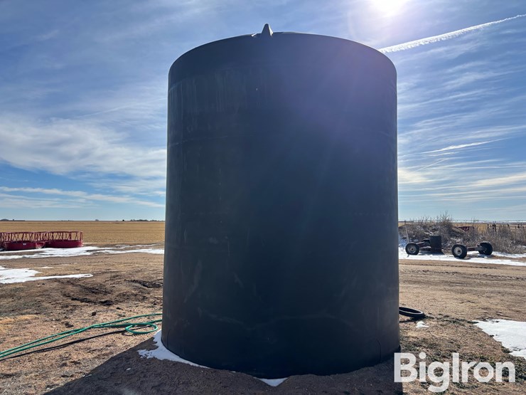 poly-6000-gal-liquid-storage-tank-image-5