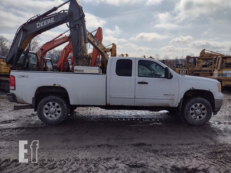 13-gmc-truck^title^-image-3