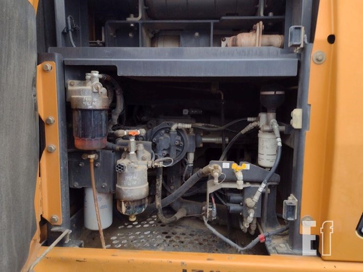 2017-case-cx210d-image-47