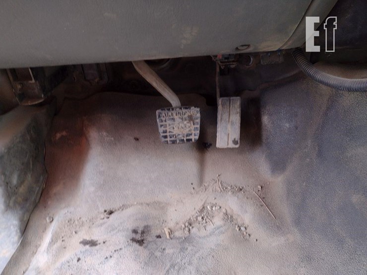 2003-ford-f650-sd-image-9