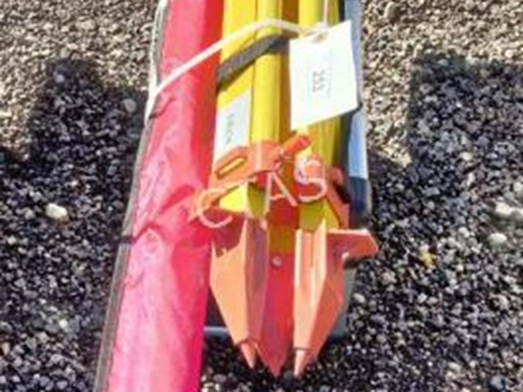 #253-•-self-leveling-rotary-laser-level-image-3