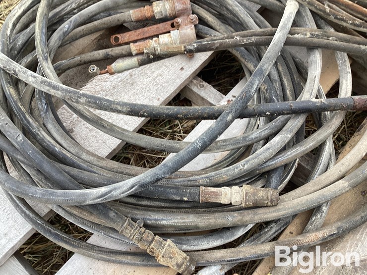 hydraulic-cylinders-and-hoses-image-16