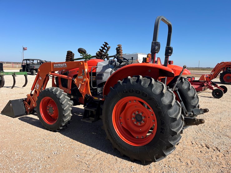 2017-kubota-m5091d-image-16