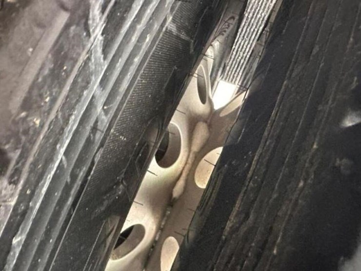 2018-freightliner-114sd-image-56