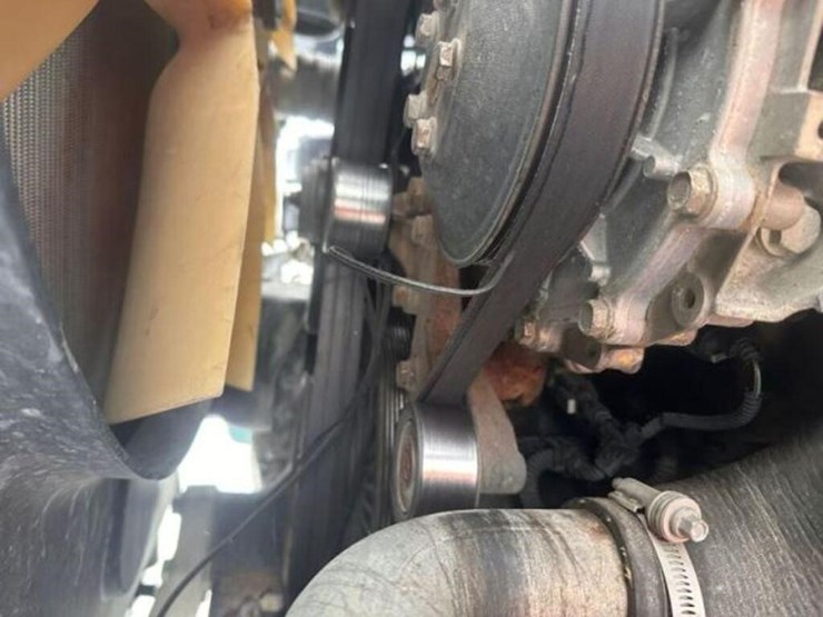 2018-freightliner-114sd-image-21