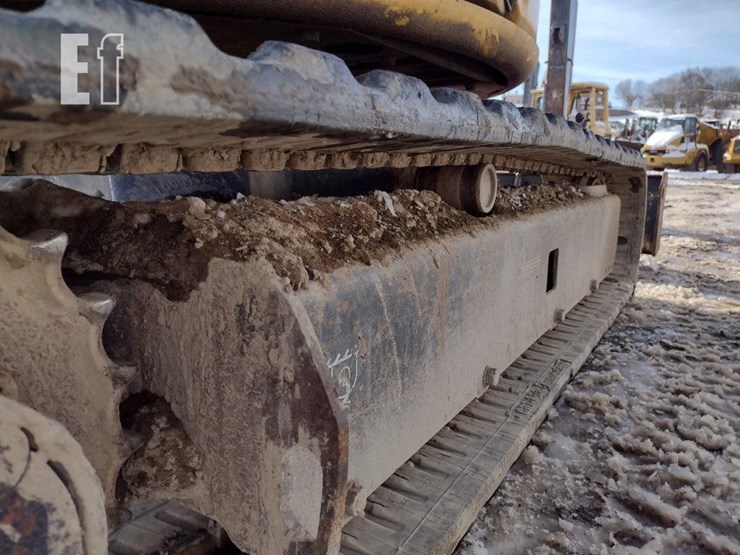 2013-deere-35d-image-37