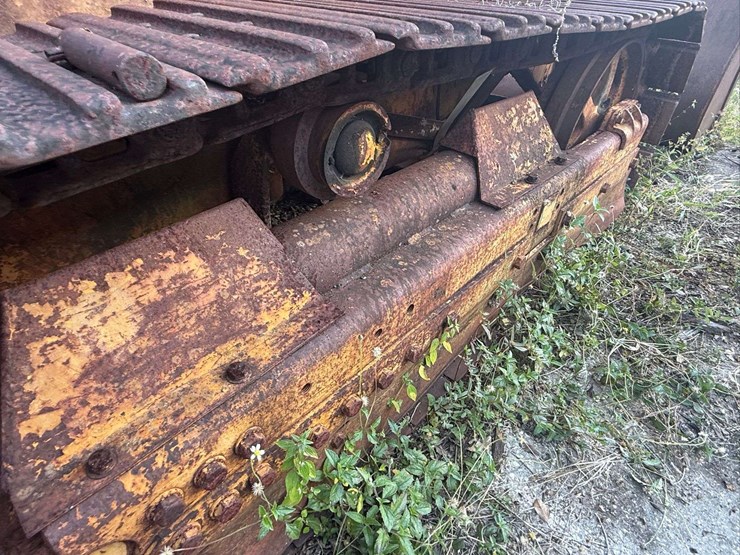 minneapolis-moline-motrac-diesel-crawler-image-37