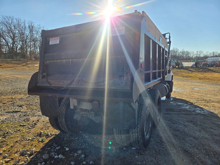 1999-mack-rd690s-image-17