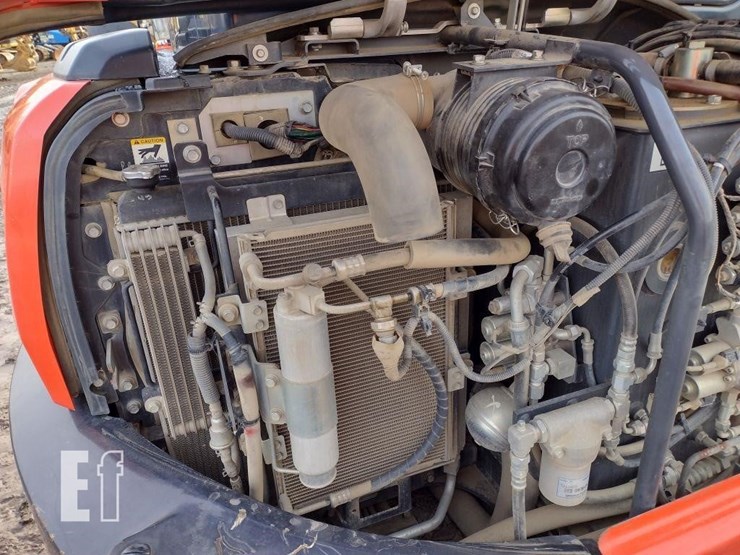 2017-kubota-kx040-4-image-45