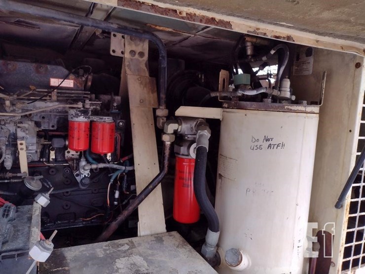 i-r-stone-valley-600-air-compressor-image-9