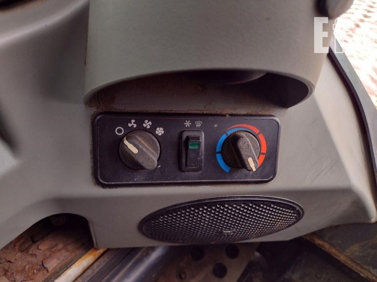 2015-bobcat-a770-image-11