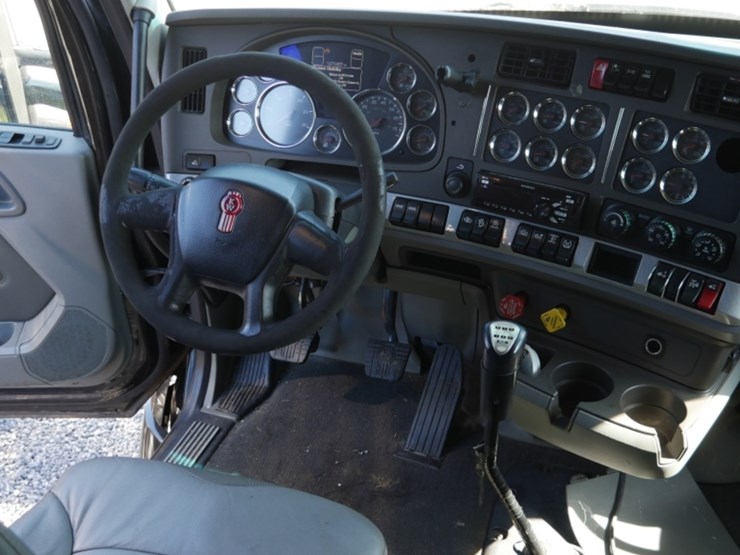 kenworth-t680-image-21