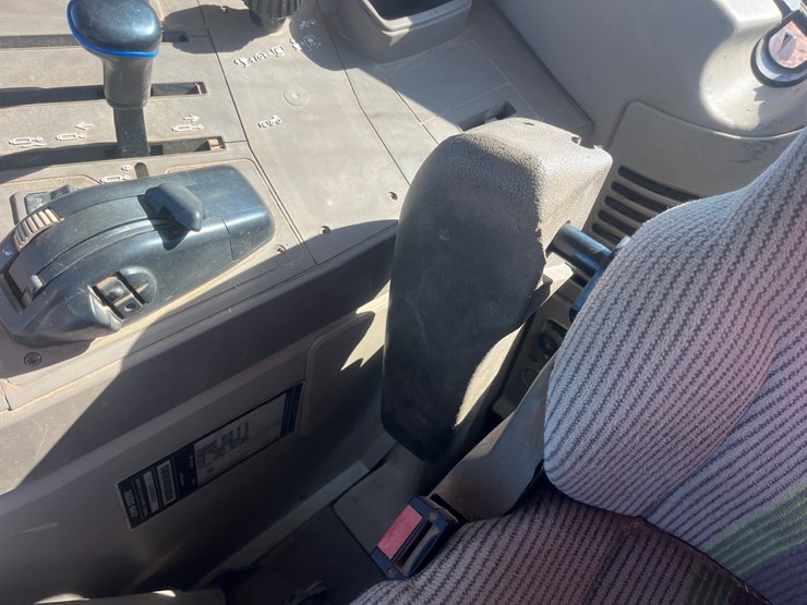 2010-john-deere-6430-image-22