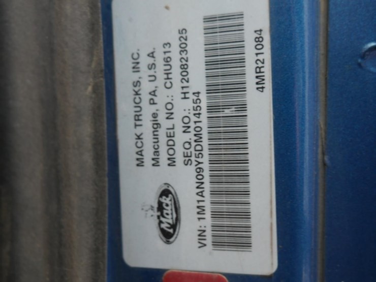 2013-mack-pinnacle-chu613-image-22