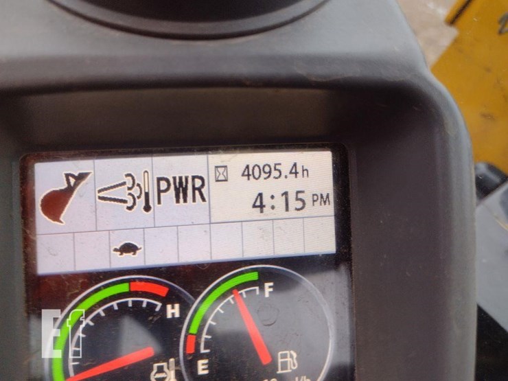 2021-deere-85g-image-6