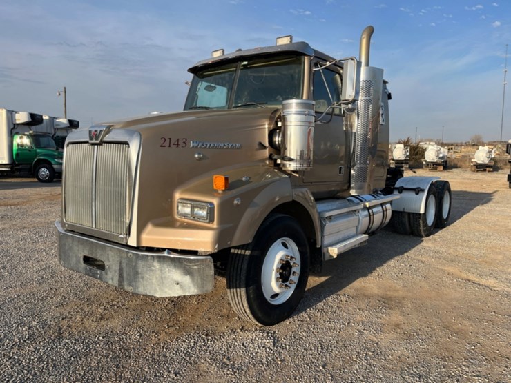 2013-western-star-4900-image-1