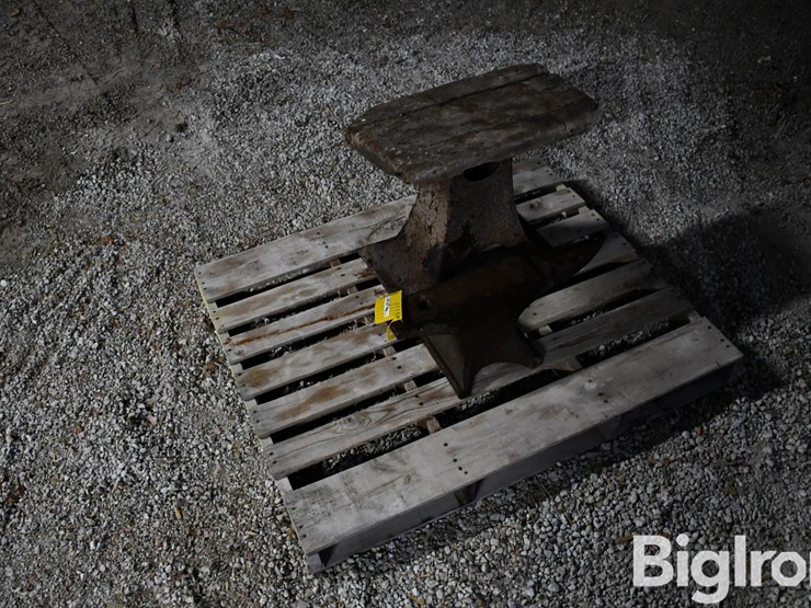 anvil-&-stand-image-9