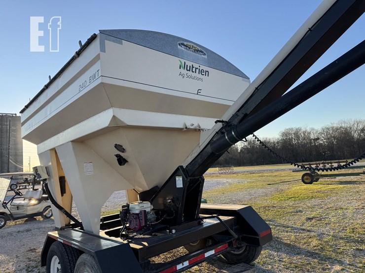 240-friesen-240-image-13