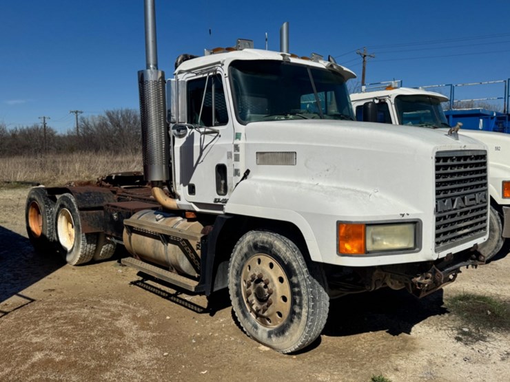 1998-mack-ch613-image-3