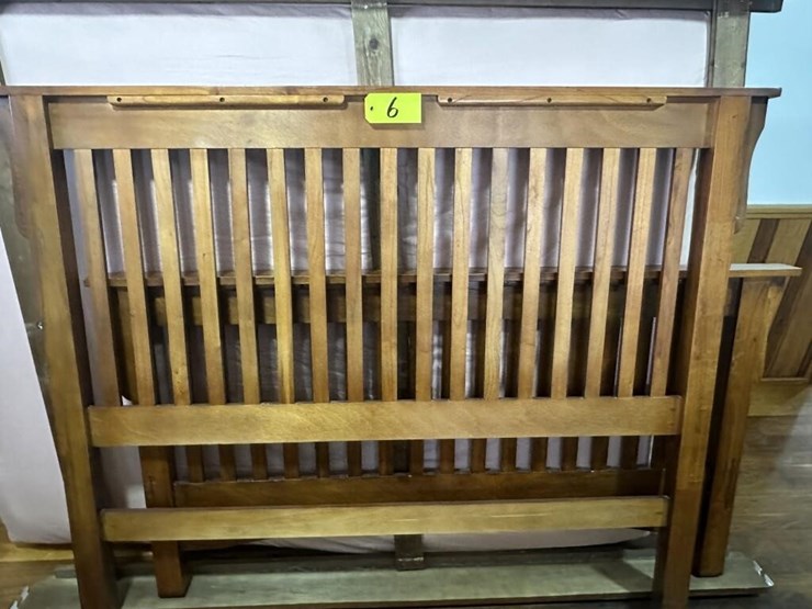 wooden-bedroom-set-image-4