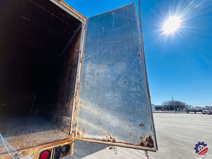 2001-utility-van-image-51