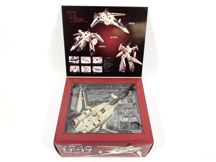 #32246-•-arcadia-macross-plus-yf-19-action-figure-image-5