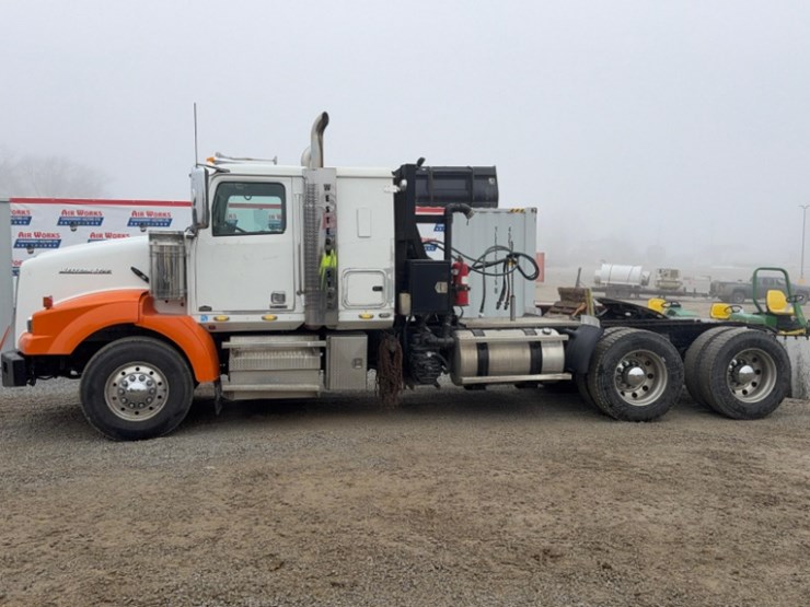 2015-western-star-4900sb-image-1