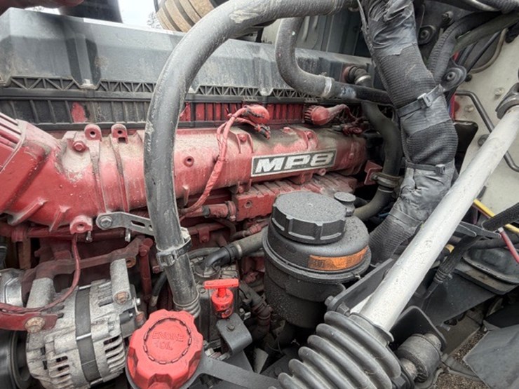 #227-•-2020-mack-anthem-image-92