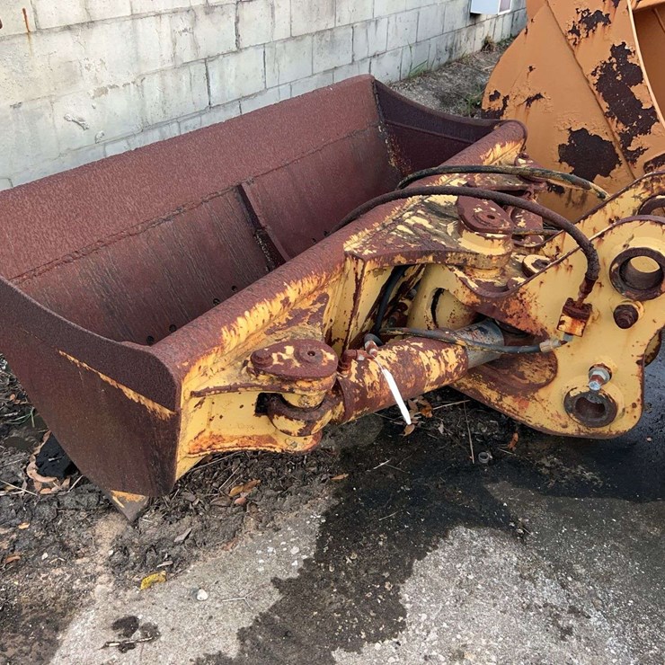 71” Hydraulic Bucket