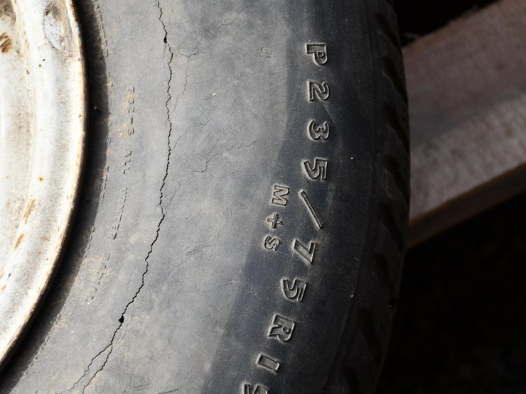 pallet-of-tires-image-14