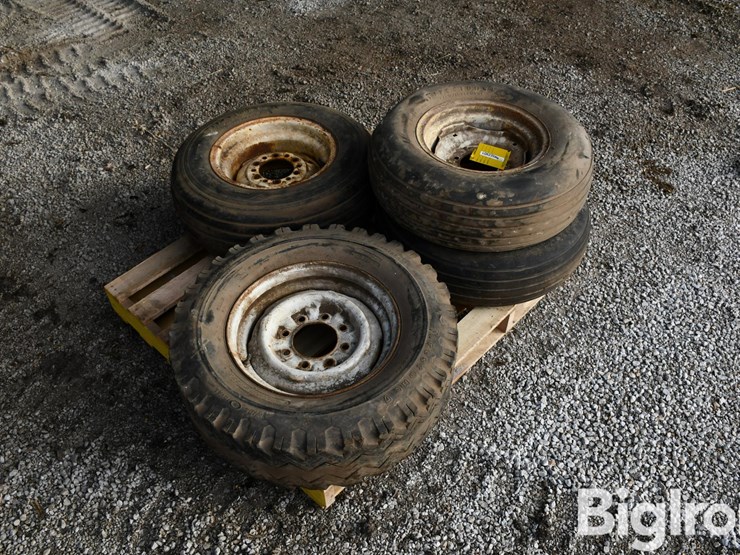 pallet-of-tires-image-3