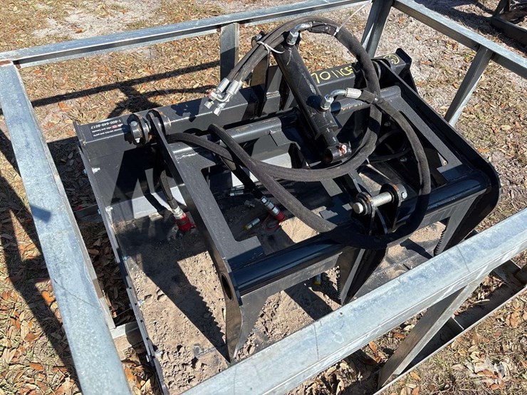 2025-landhonor-mgb-72-44w-rotating-grapple-skid-steer-attachment-image-2