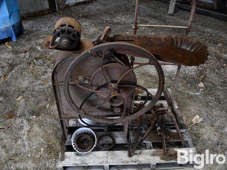 pallet-of-farm-support-image-13