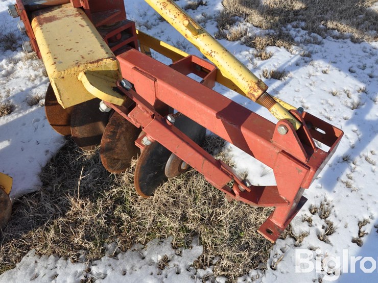 sunflower-9210-3-pt-levee-plow-w/-seeder-&-packer-image-16