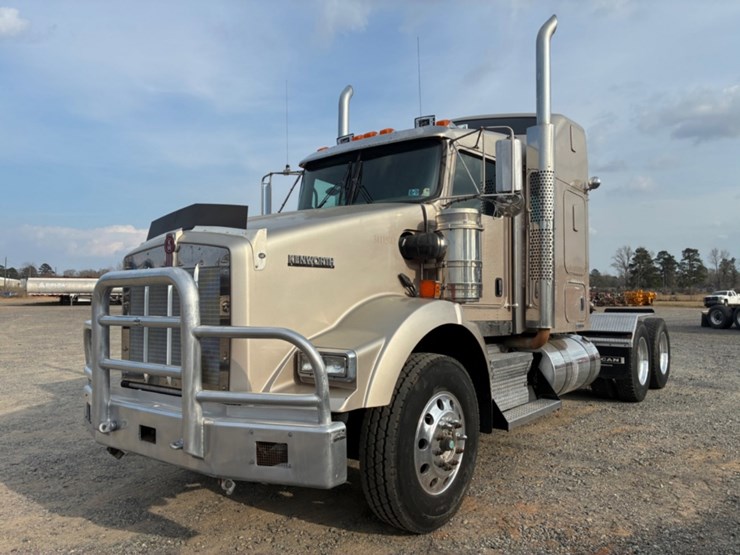 2012-kenworth-t800-image-1