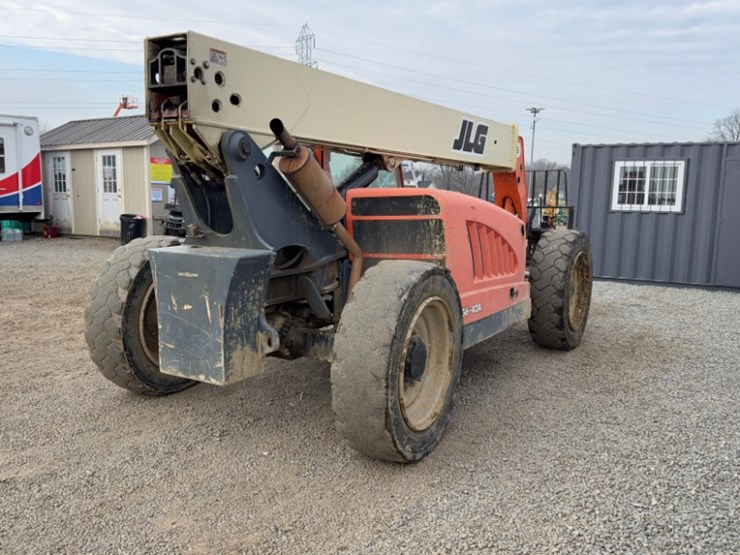 2012-jlg-g6-42a-image-5