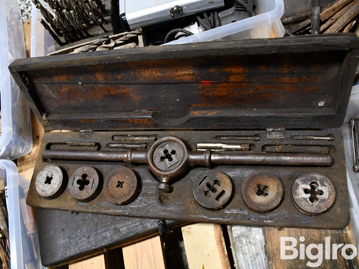 pallet-of-farm-support-image-19