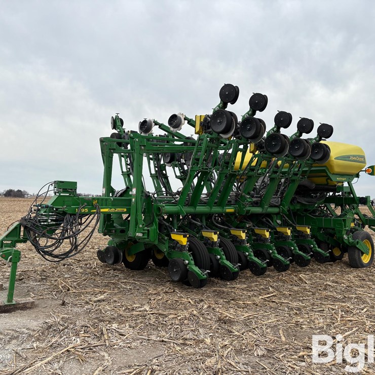 2015 JOHN DEERE 1795