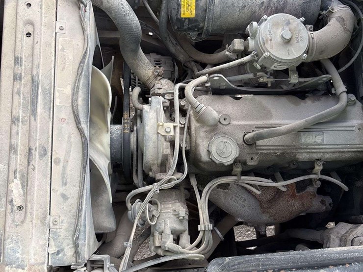 yale-glc030a-2,500lb-propane-foklift-image-16