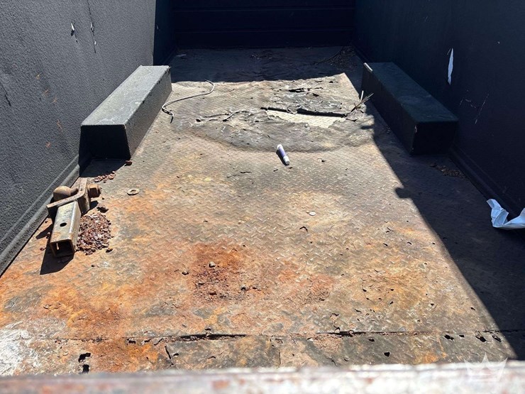 2017-auto-crane-4004eh-image-23