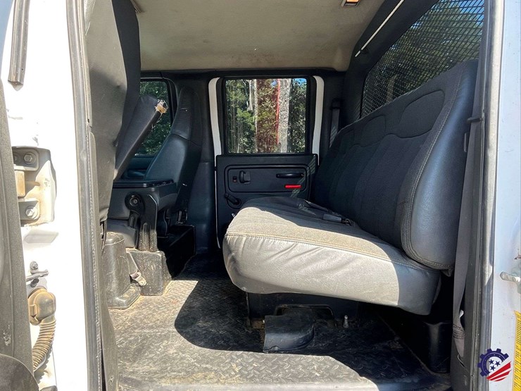 2007-gmc-c5500-flatbed-truck-image-65