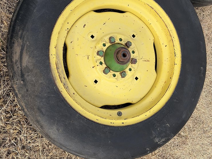 john-deere-1770-wheels-&-drive-frames-image-9