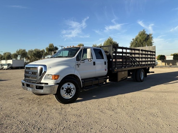 2015-ford-f650-image-1